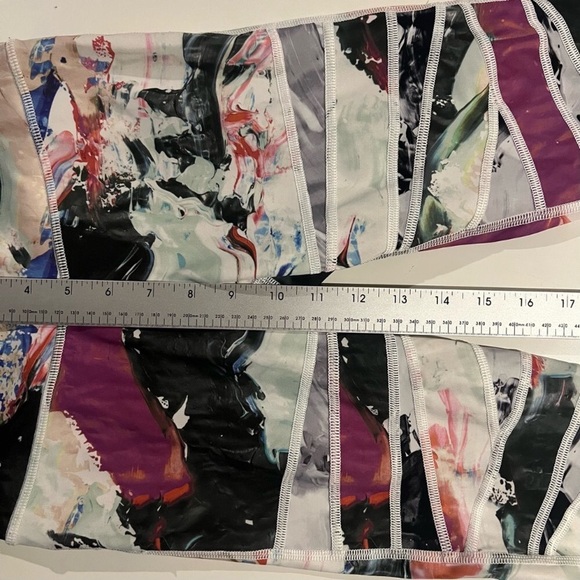 Lululemon Tights w/ Multicolour Print - No Size Dot Cross stitched RArE Barbie - Picture 10 of 11